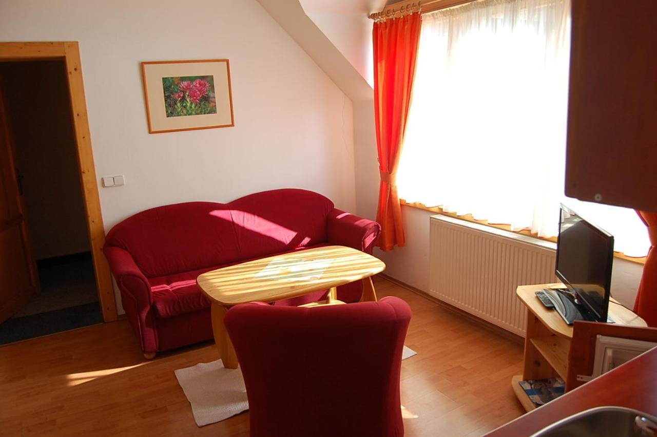 Penzion Teniscentrum Tatranská Lomnica Екстериор снимка